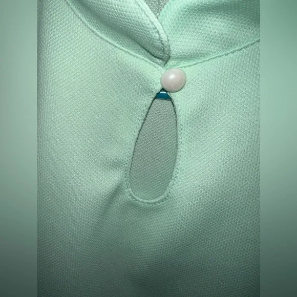 $1 GREEN DRESS ASIAN SIZE XL BUT ITS MORE OF A MED. NEW. $1 WITH ANY $10 ORDER O - Picture 8 of 9